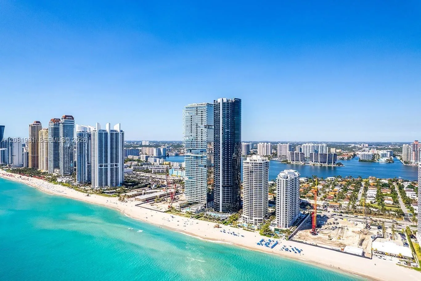 Foto de propiedad en 18501 Collins Avenue 5001, Sunny Isles Beach, FL 33160 Sunny Isles Beach con MLS# 