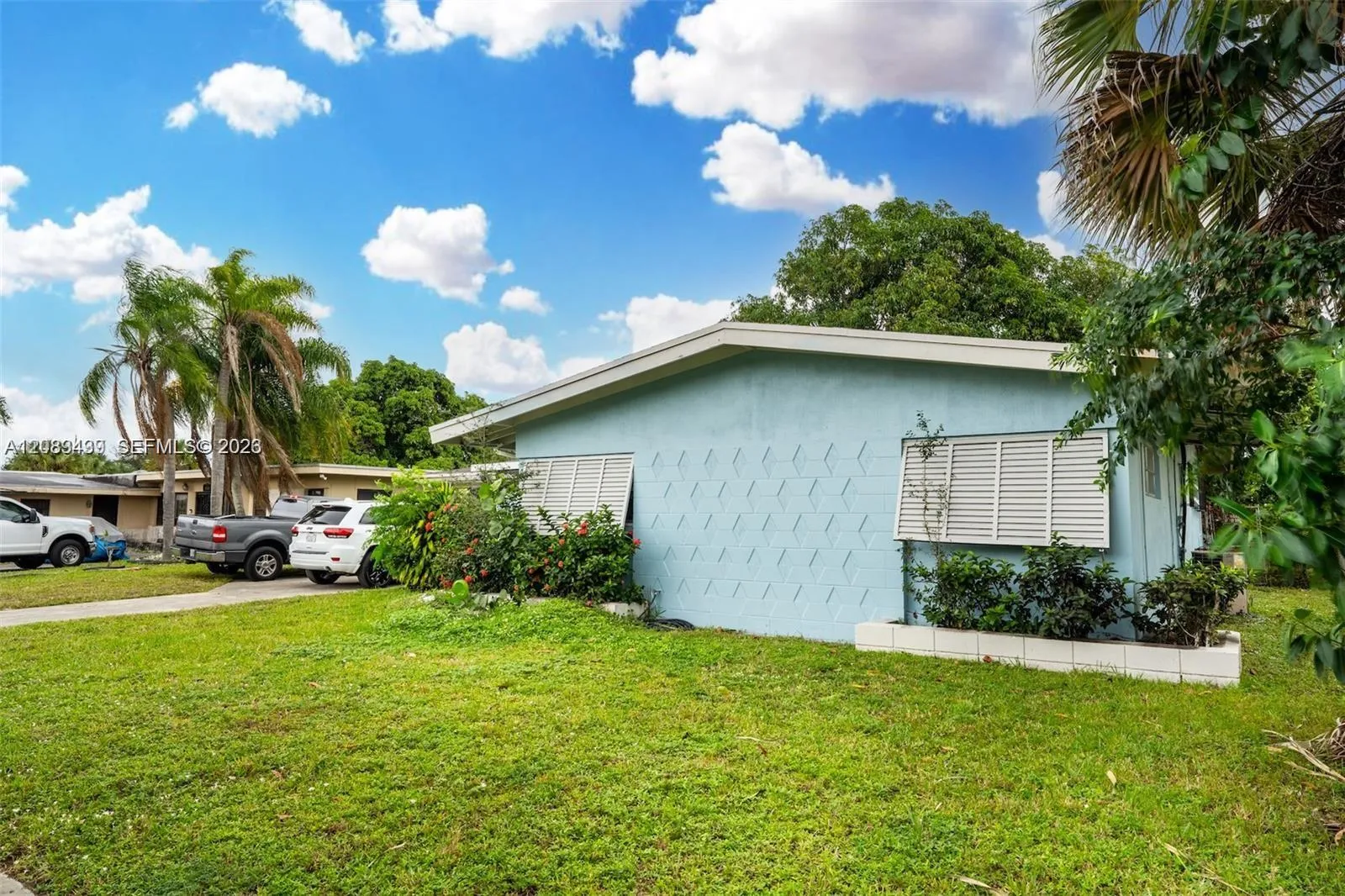 Foto de propiedad en 18525 NW 39th Avenue 0, Miami Gardens, FL 33055 Miami Gardens con MLS# 