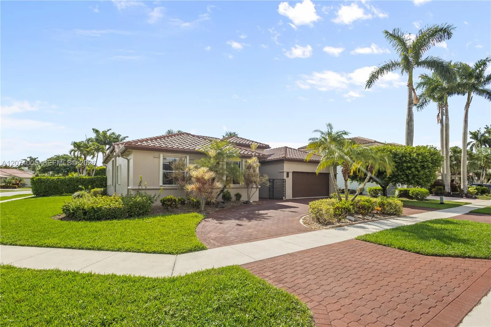 Foto de propiedad en 18548 Harbor Light Way, Boca Raton, FL 33498 Boca Raton con MLS# 