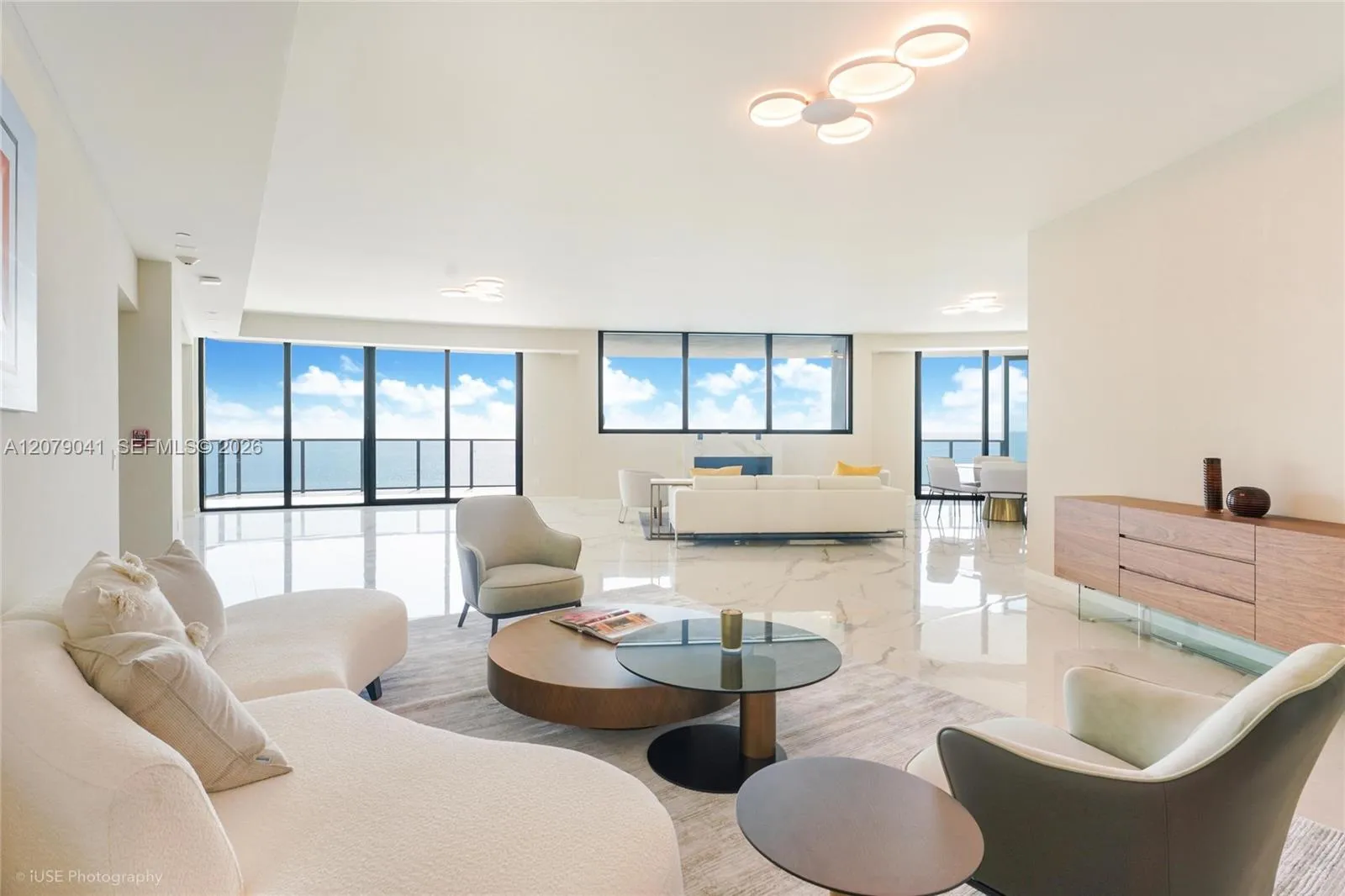 Foto de propiedad en 18555 Collins Avenue 1901, Sunny Isles Beach, FL 33160 Sunny Isles Beach con MLS# 