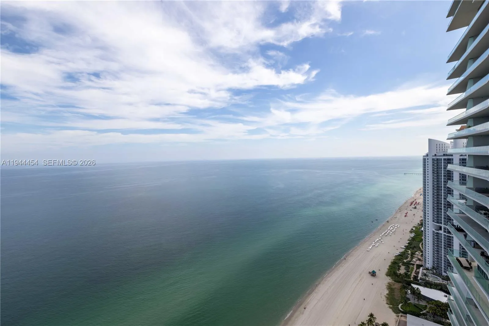 Foto de propiedad en 18555 Collins Avenue 4601, Sunny Isles Beach, FL 33160 Sunny Isles Beach con MLS# 