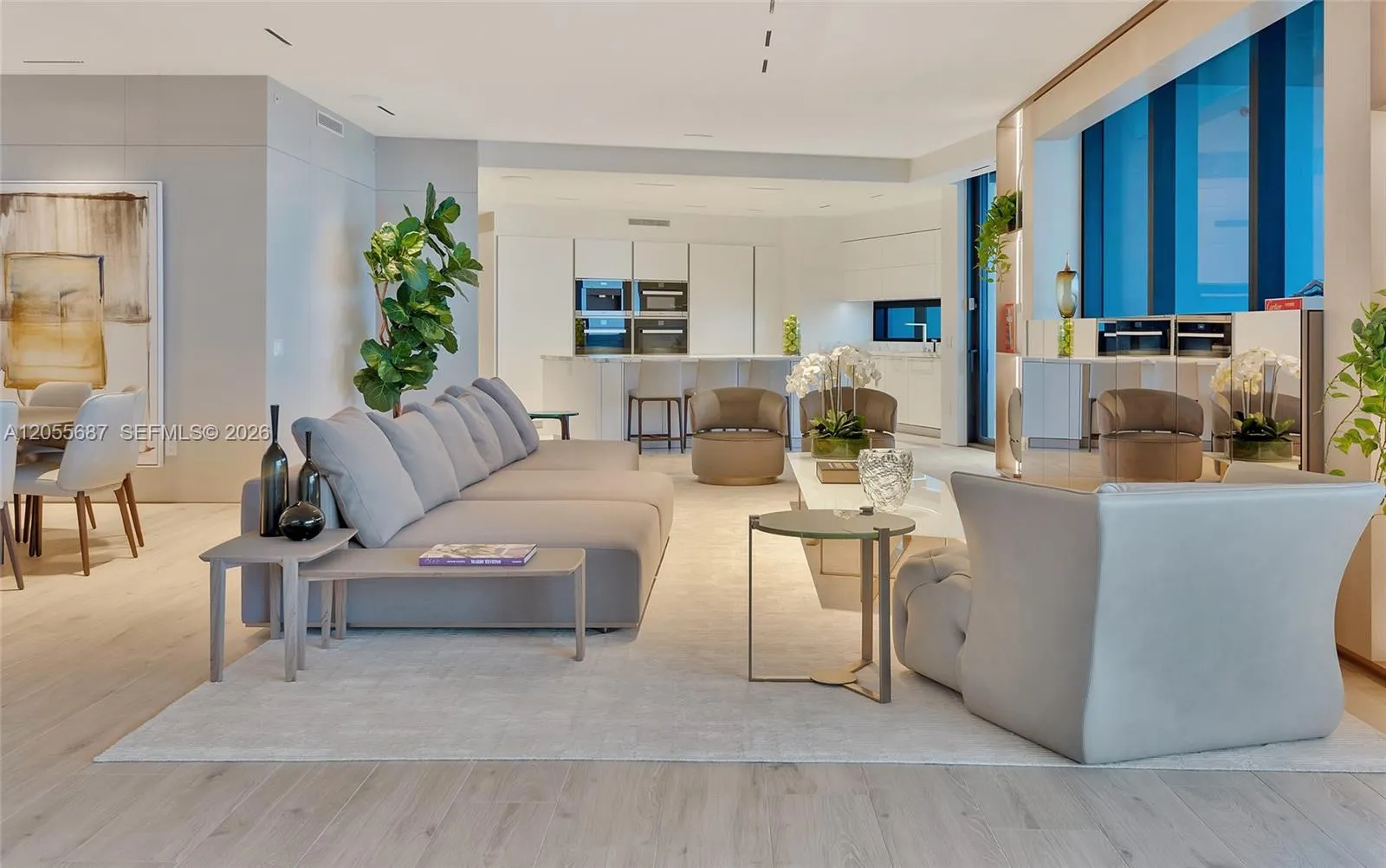 Foto de propiedad en 18555 Collins Avenue 4705, Sunny Isles Beach, FL 33160 Sunny Isles Beach con MLS# 
