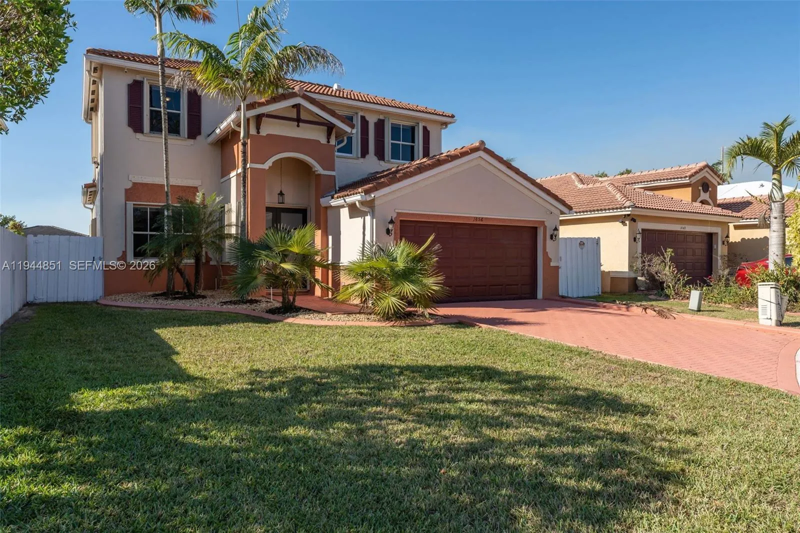 Foto de propiedad en 1856 NE 3rd Court, Homestead, FL 33033 Homestead con MLS# 