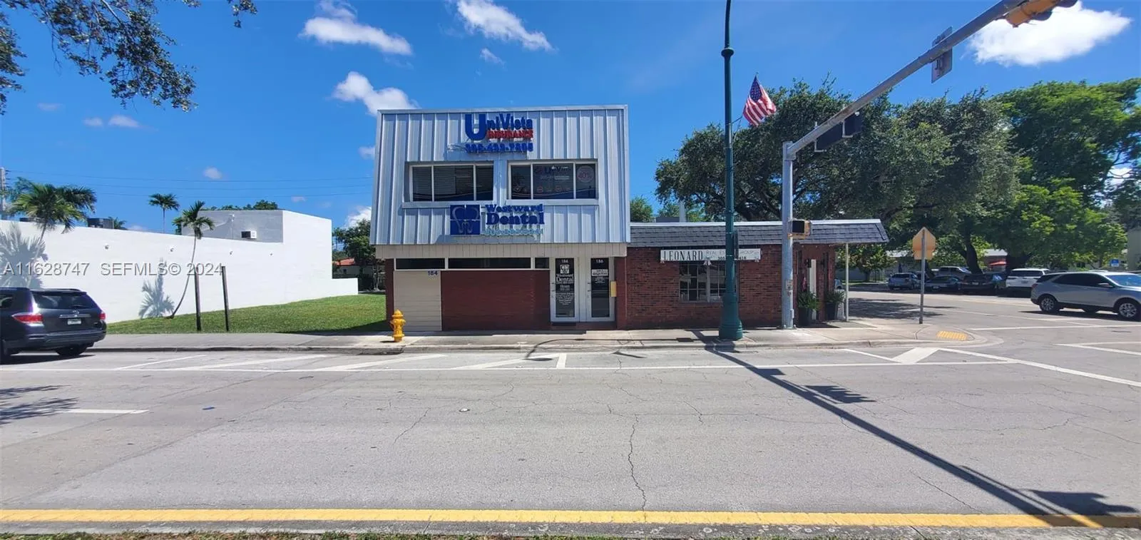 Foto de propiedad en 186 Westward Drive, Miami Springs, FL 33166 Miami Springs con MLS# 