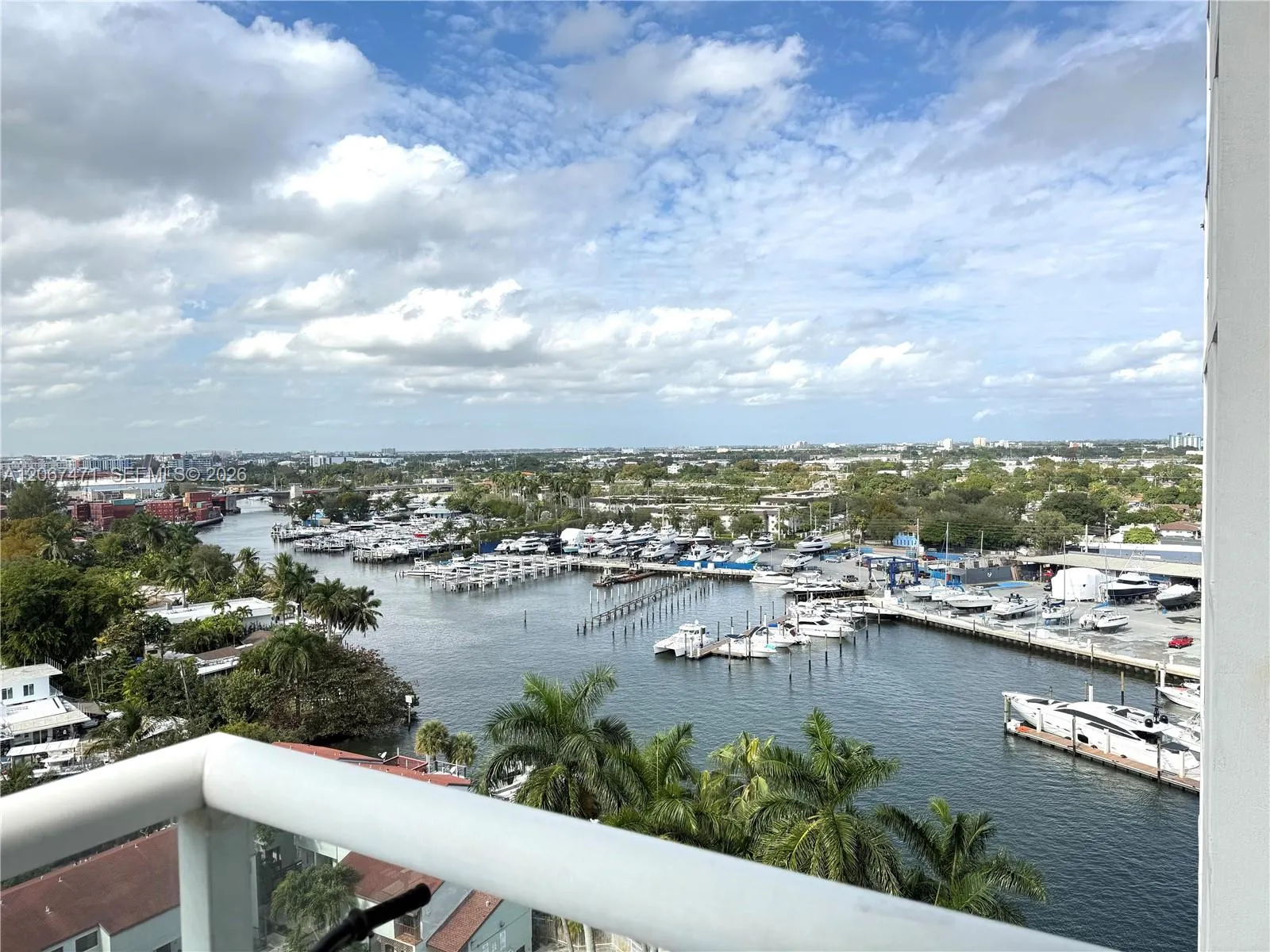 En Venta 1861 S River Drive 1404, Miami, FL 33125, Miami, FL 33125