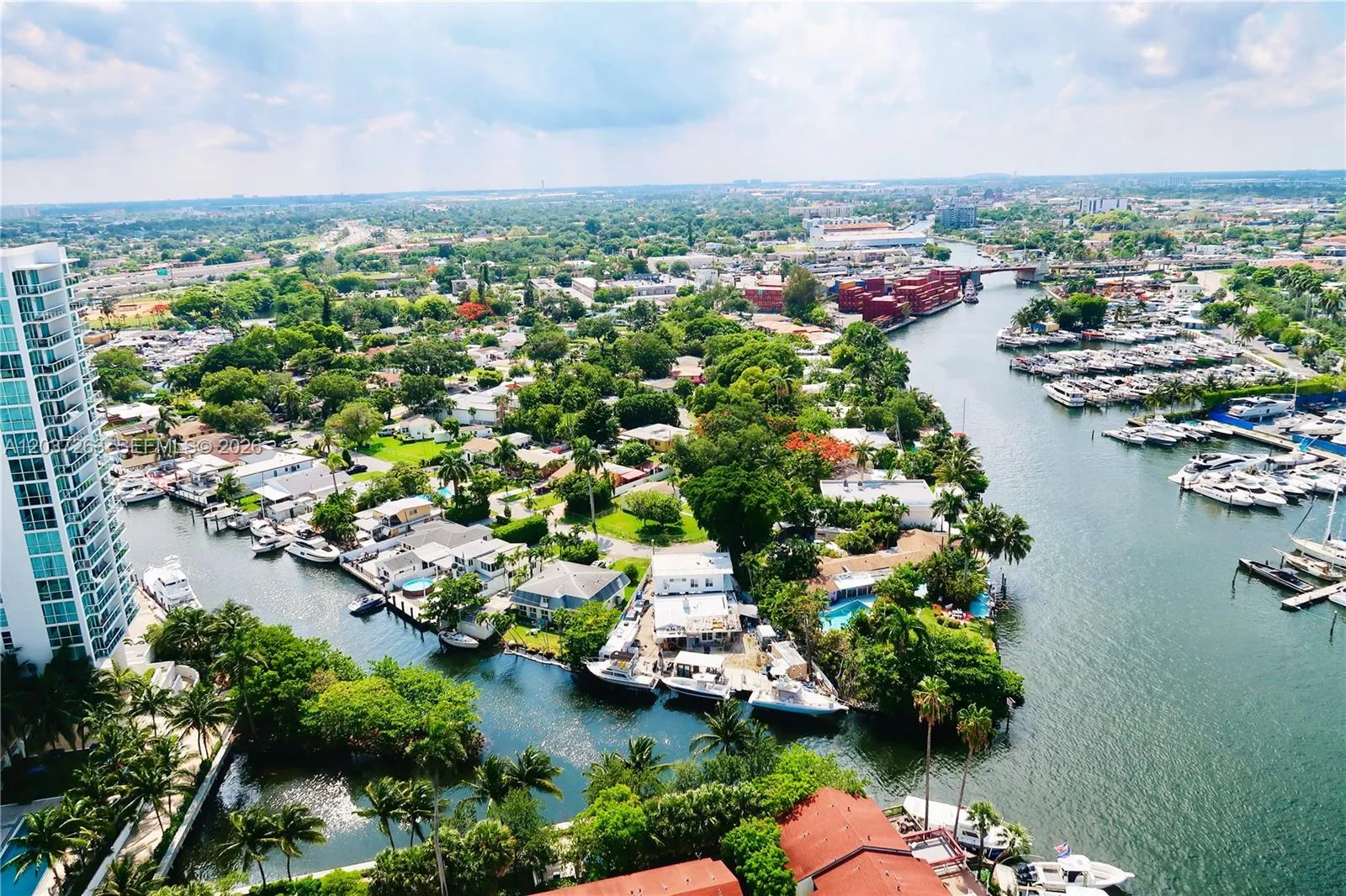 En Renta 1861 S River Drive 1501, Miami, FL 33125, Miami, FL 33125
