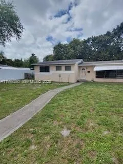 Vendido 18640 NW 11th Road, Miami Gardens, FL 33169, Miami Gardens, FL 33169