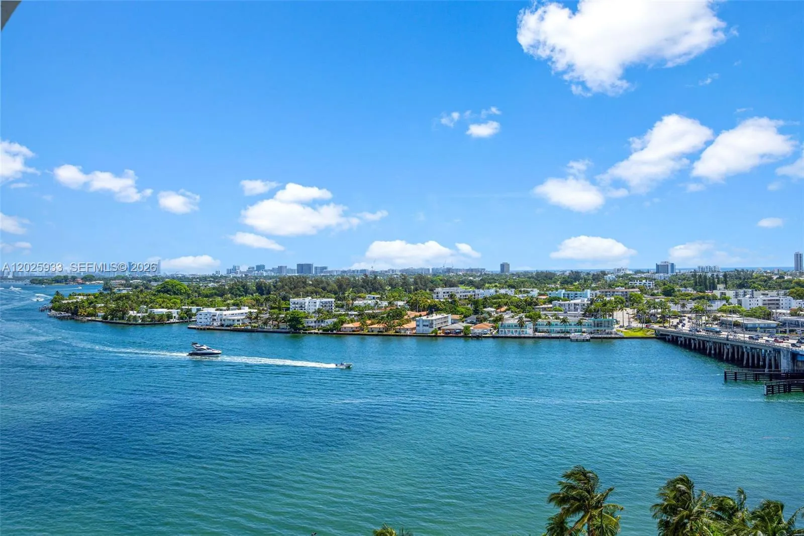 Foto de propiedad en 1865 79th St Causeway 15M, North Bay Village, FL 33141 North Bay Village con MLS# 
