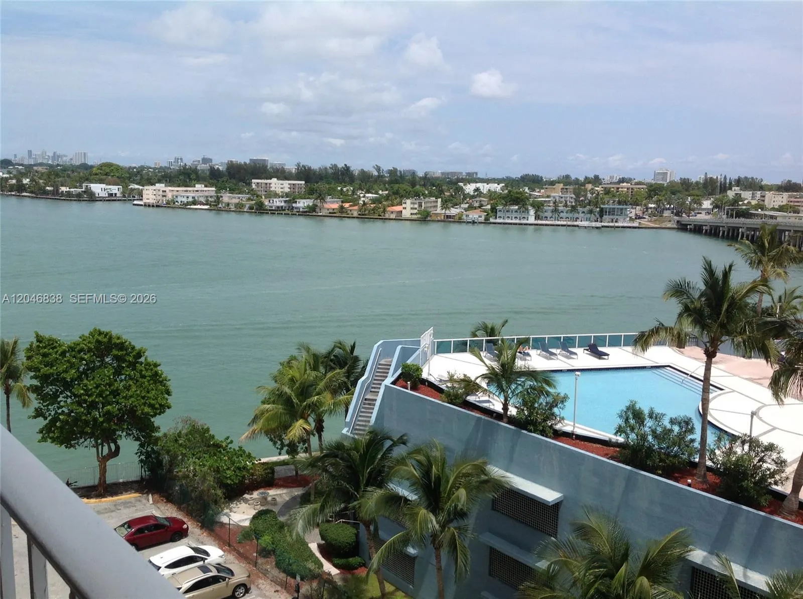 Foto de propiedad en 1865 79th St Causeway 8K, Miami, FL 33141 Miami con MLS# 