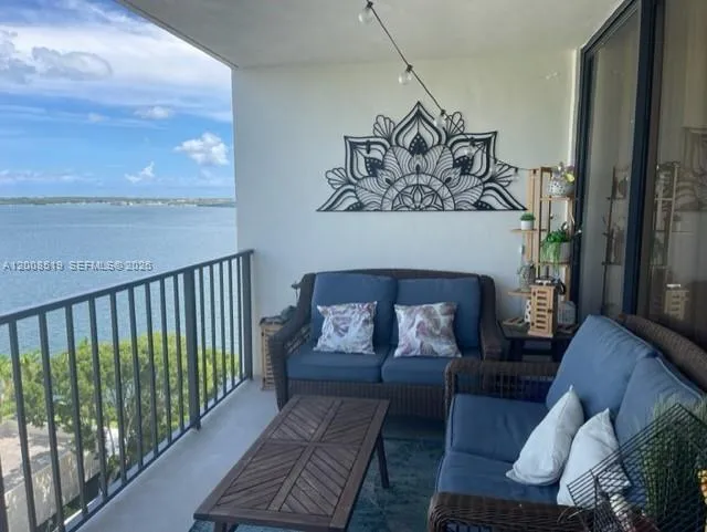 Foto de propiedad en 1865 Brickell Avenue A1104, Miami, FL 33129 Miami con MLS# 