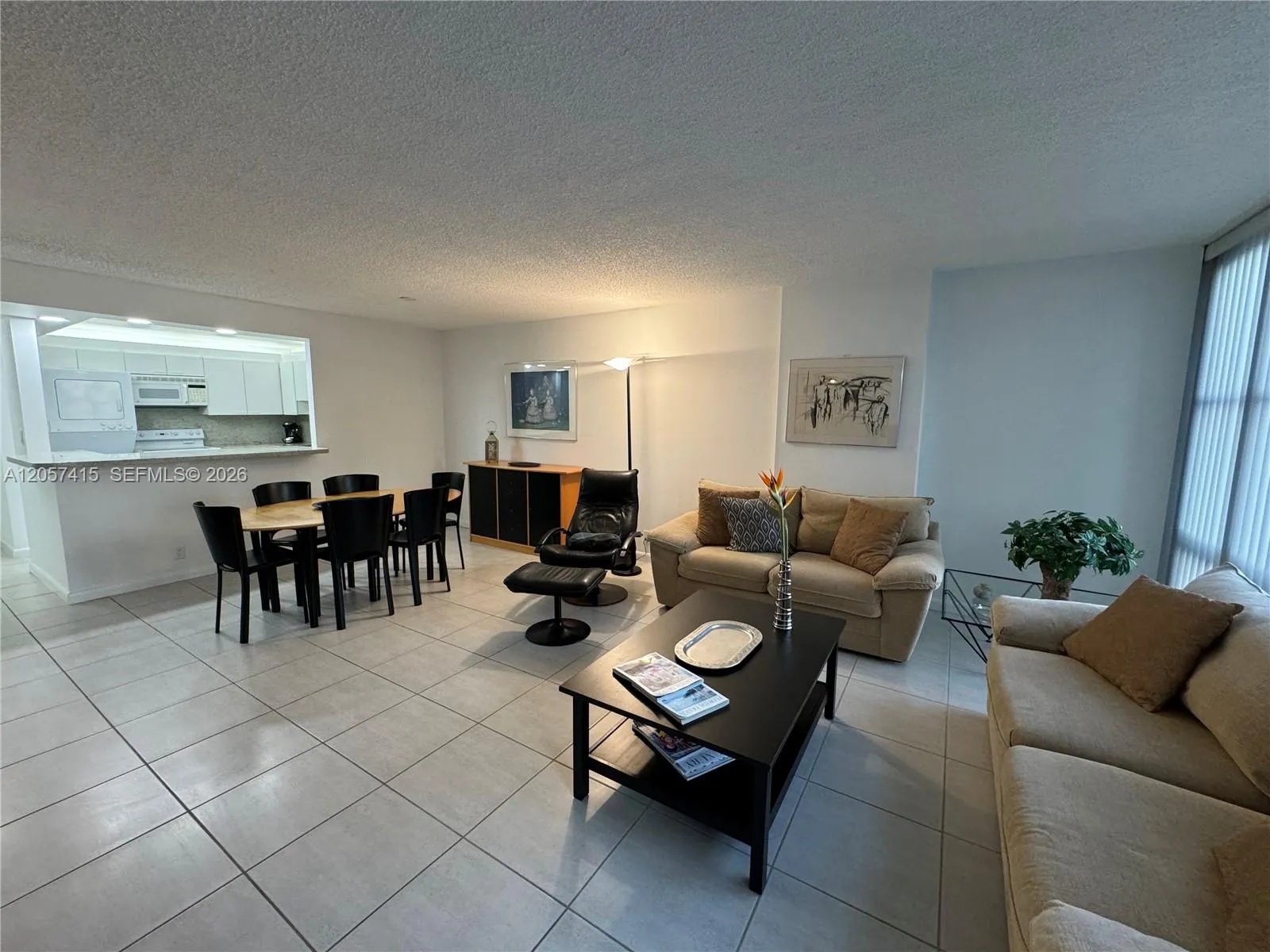 Foto de propiedad en 1865 Brickell Avenue A811, Miami, FL 33129 Miami con MLS# 