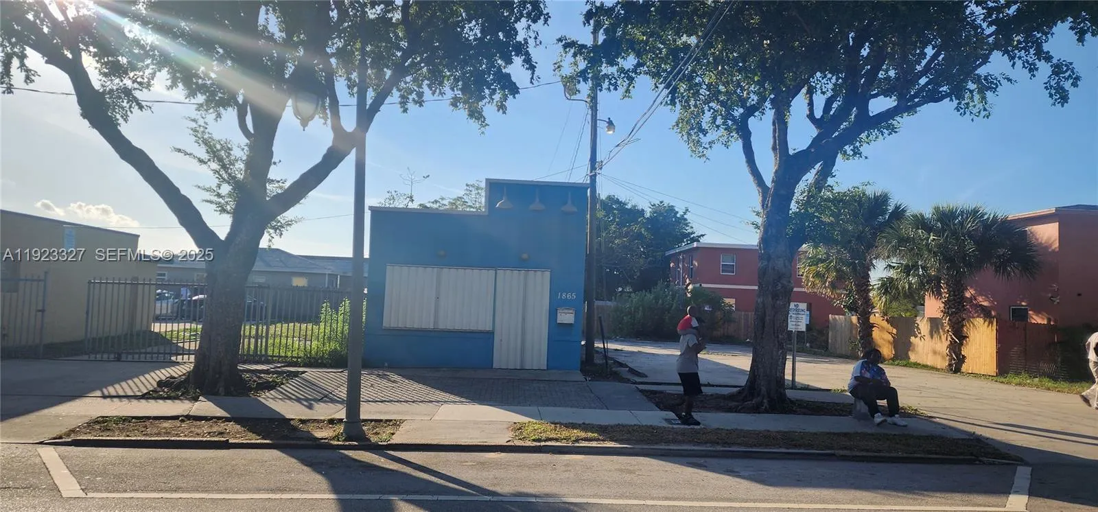 Vendido 1865 N Tamarind Avenue, West Palm Beach, FL 33407, West Palm Beach, FL 33407