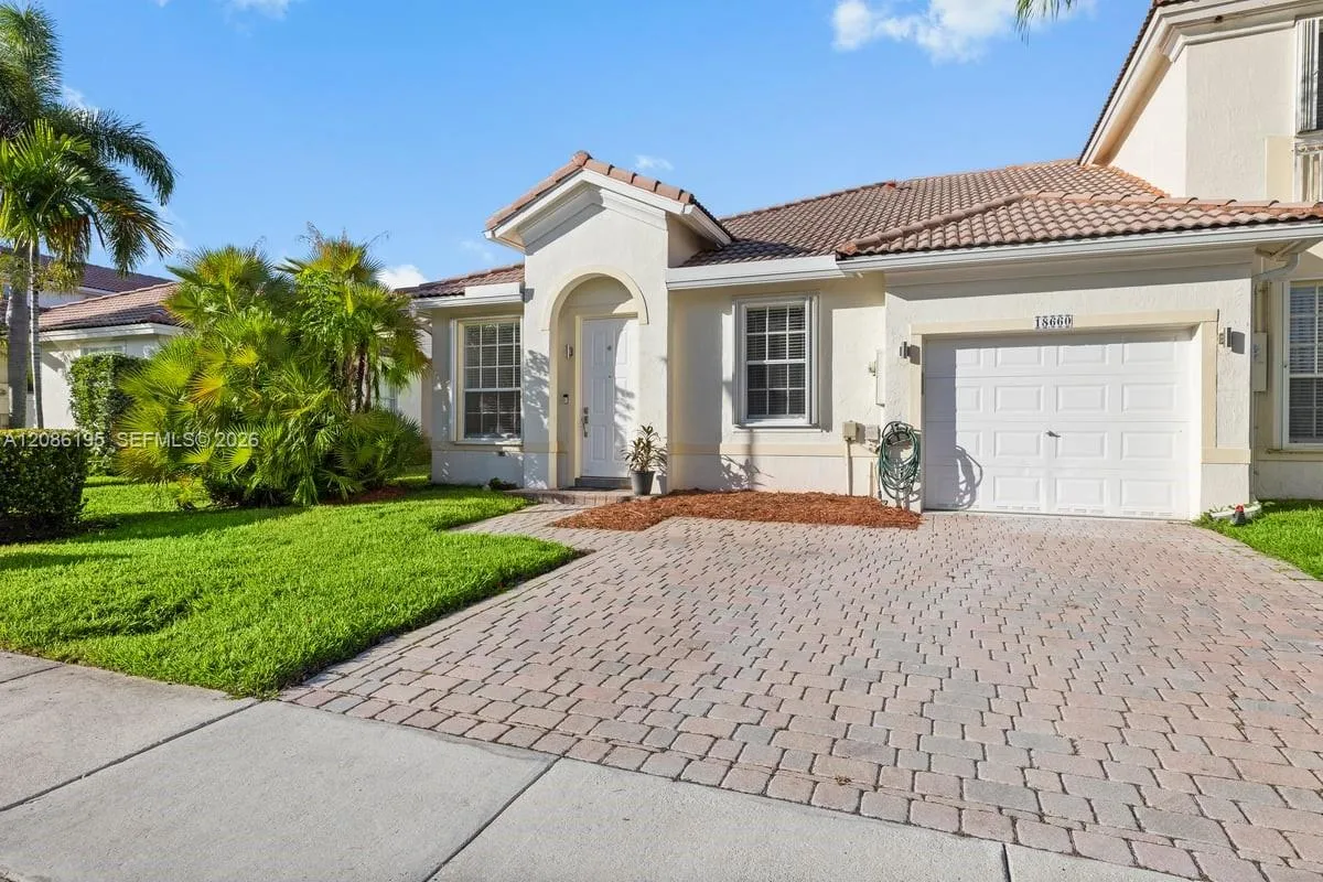 En Venta 18660 SW 28th Court, Miramar, FL 33029, Miramar, FL 33029