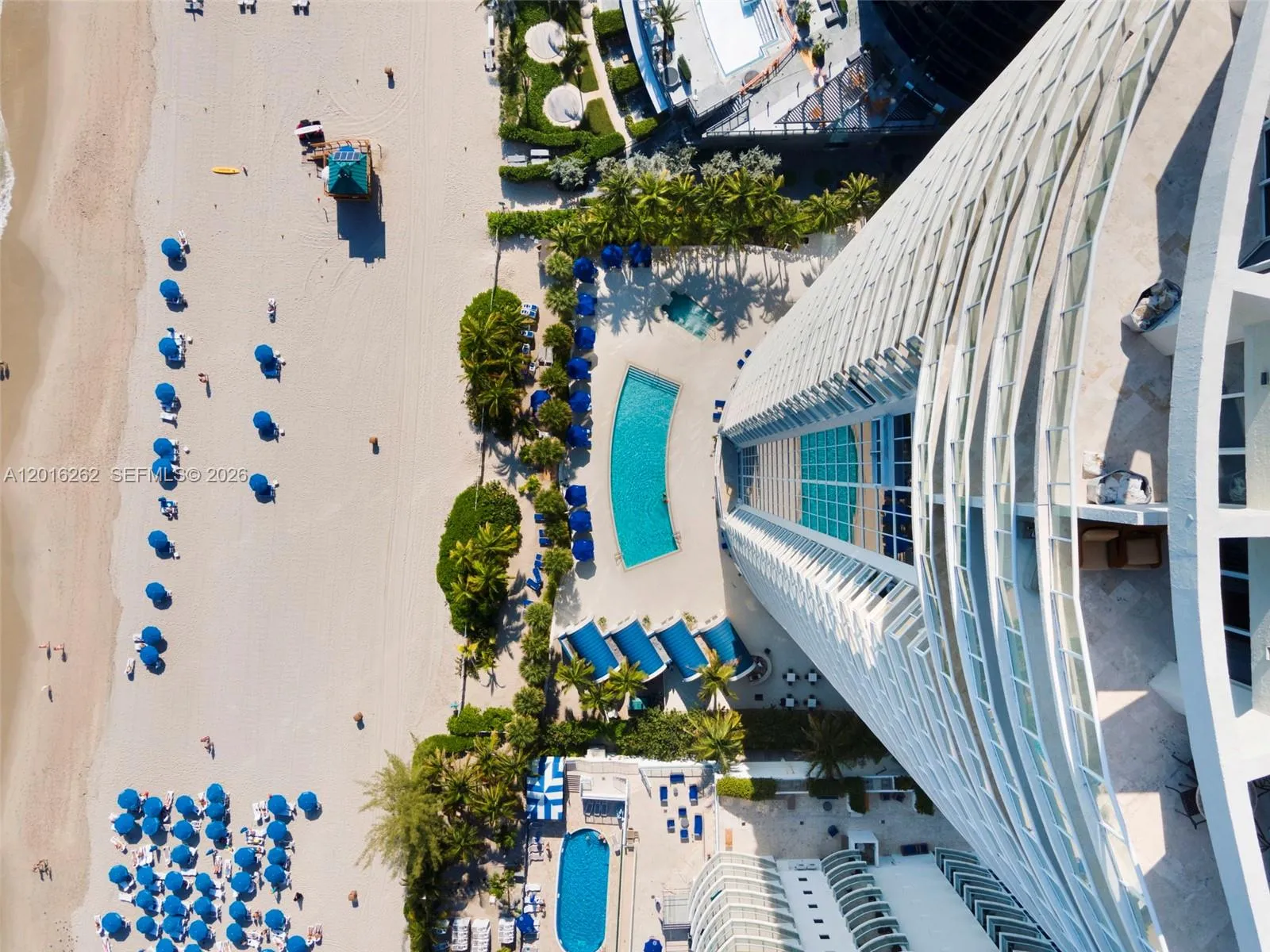 Foto de propiedad en 18671 Collins Avenue 404, Sunny Isles Beach, FL 33160 Sunny Isles Beach con MLS# 