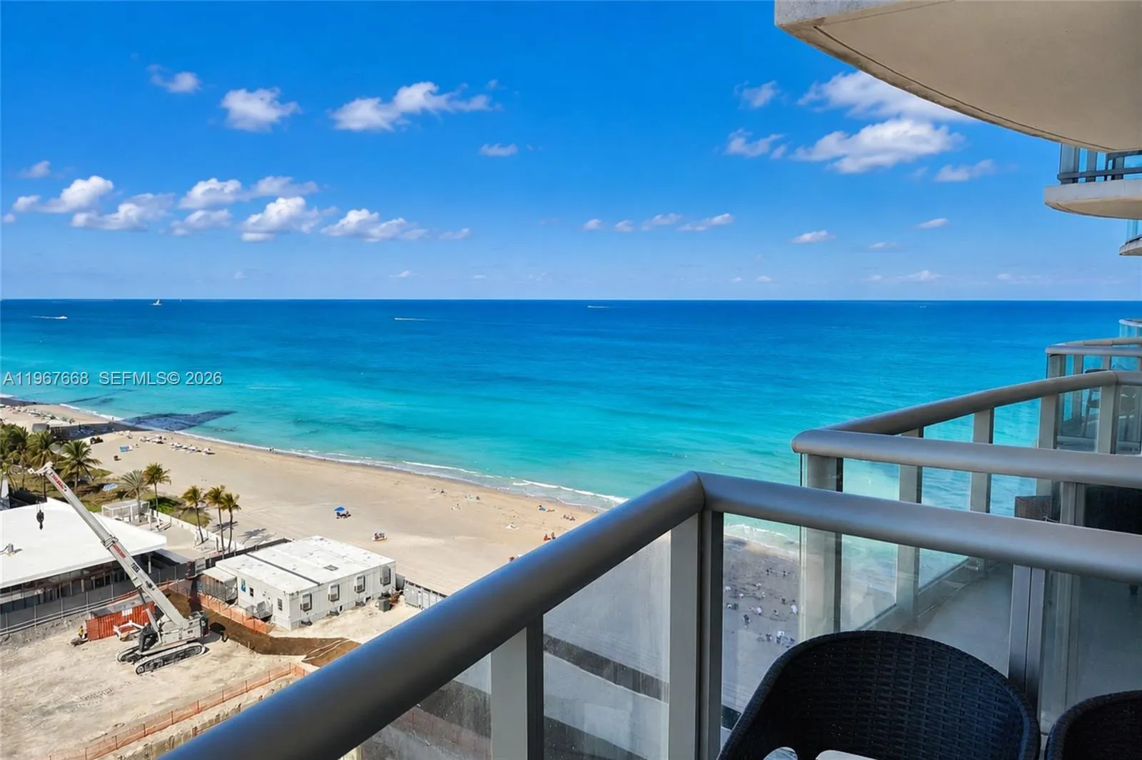Foto de propiedad en 18683 Collins Avenue 1404, Sunny Isles Beach, FL 33160 Sunny Isles Beach con MLS# 