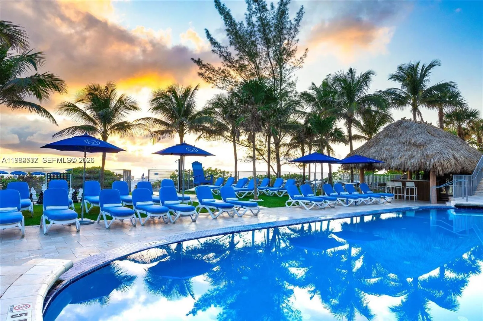 Foto de propiedad en 18683 Collins Avenue 1504, Sunny Isles Beach, FL 33160 Sunny Isles Beach con MLS# 