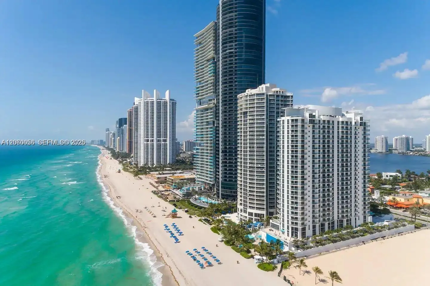 Foto de propiedad en 18683 Collins Avenue 2006, Sunny Isles Beach, FL 33160 Sunny Isles Beach con MLS# 