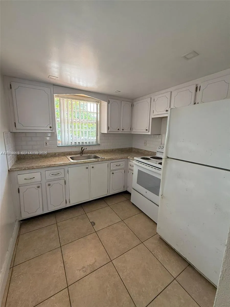En Renta 18707 NE 2nd Avenue 918, Miami, FL 33179, Miami, FL 33179