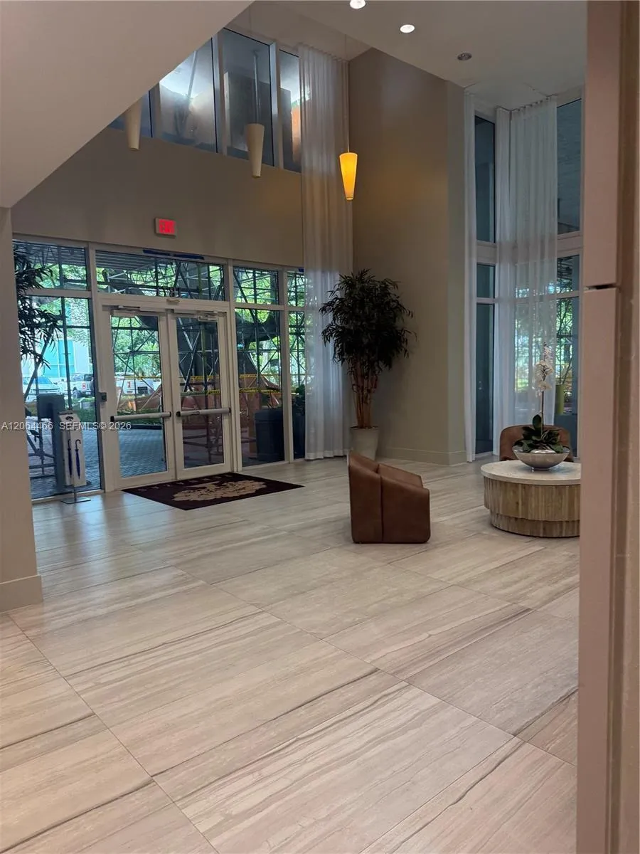 Foto de propiedad en 1871 S River Drive 1605, Miami, FL 33125 Miami con MLS#