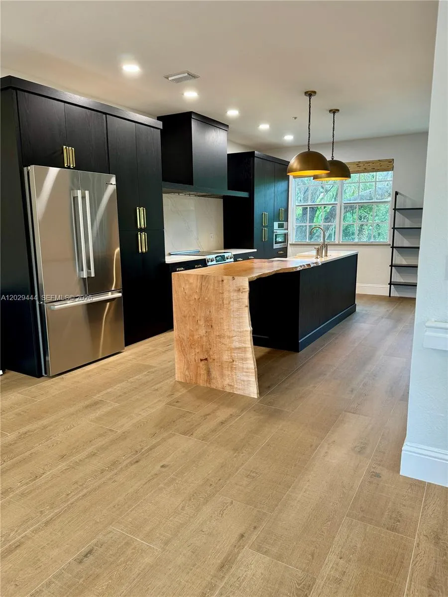 Foto de propiedad en 1873 NW 12th Street, Boca Raton, FL 33486 Boca Raton con MLS# 