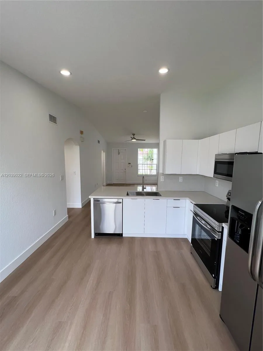 Foto de propiedad en 18739 SW 28th Street, Miramar, FL 33029 Miramar con MLS# 