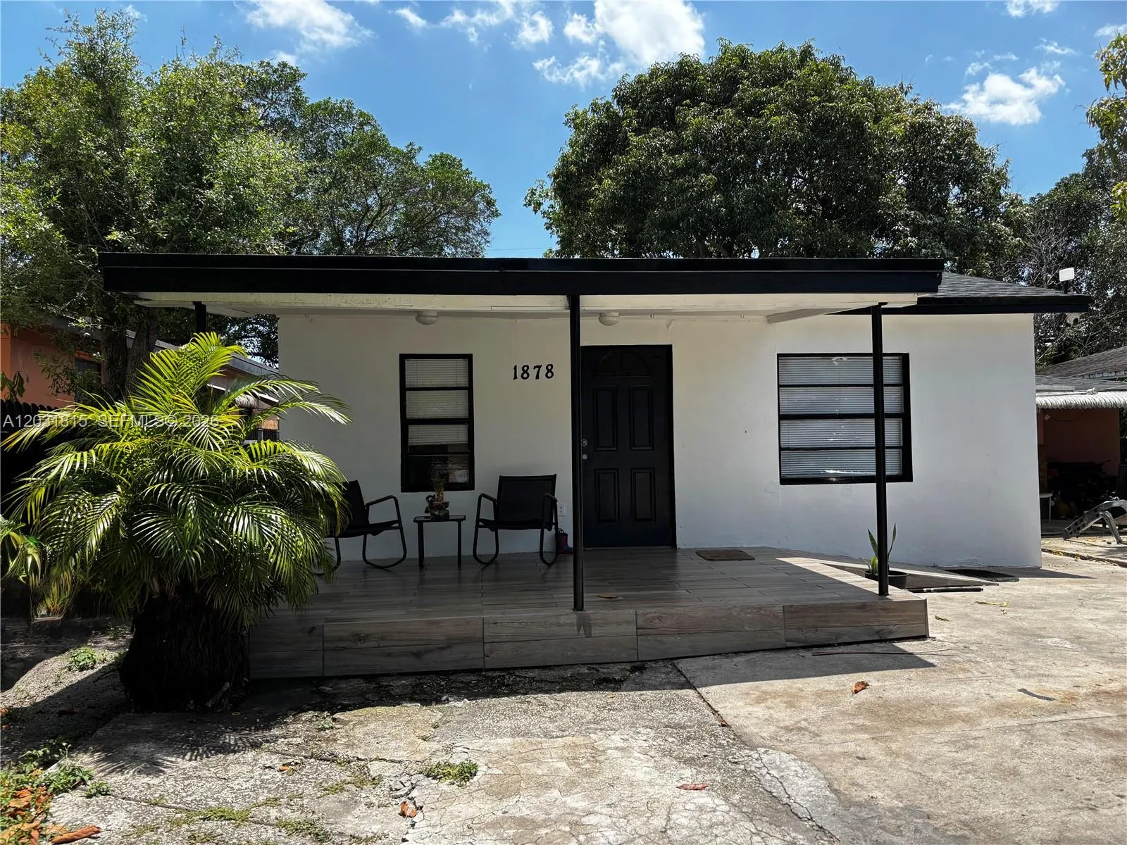 Foto de propiedad en 1878 NW 112th Terrace 1, Miami, FL 33167 Miami con MLS# 