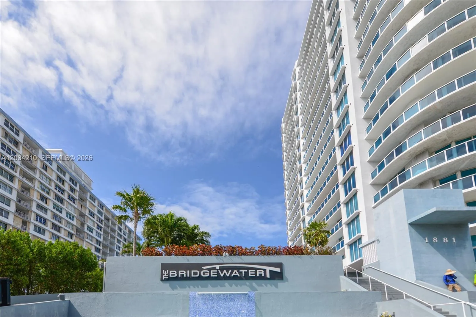 Foto de propiedad en 1881 79th St Causeway 2004, North Bay Village, FL 33141 North Bay Village con MLS# 