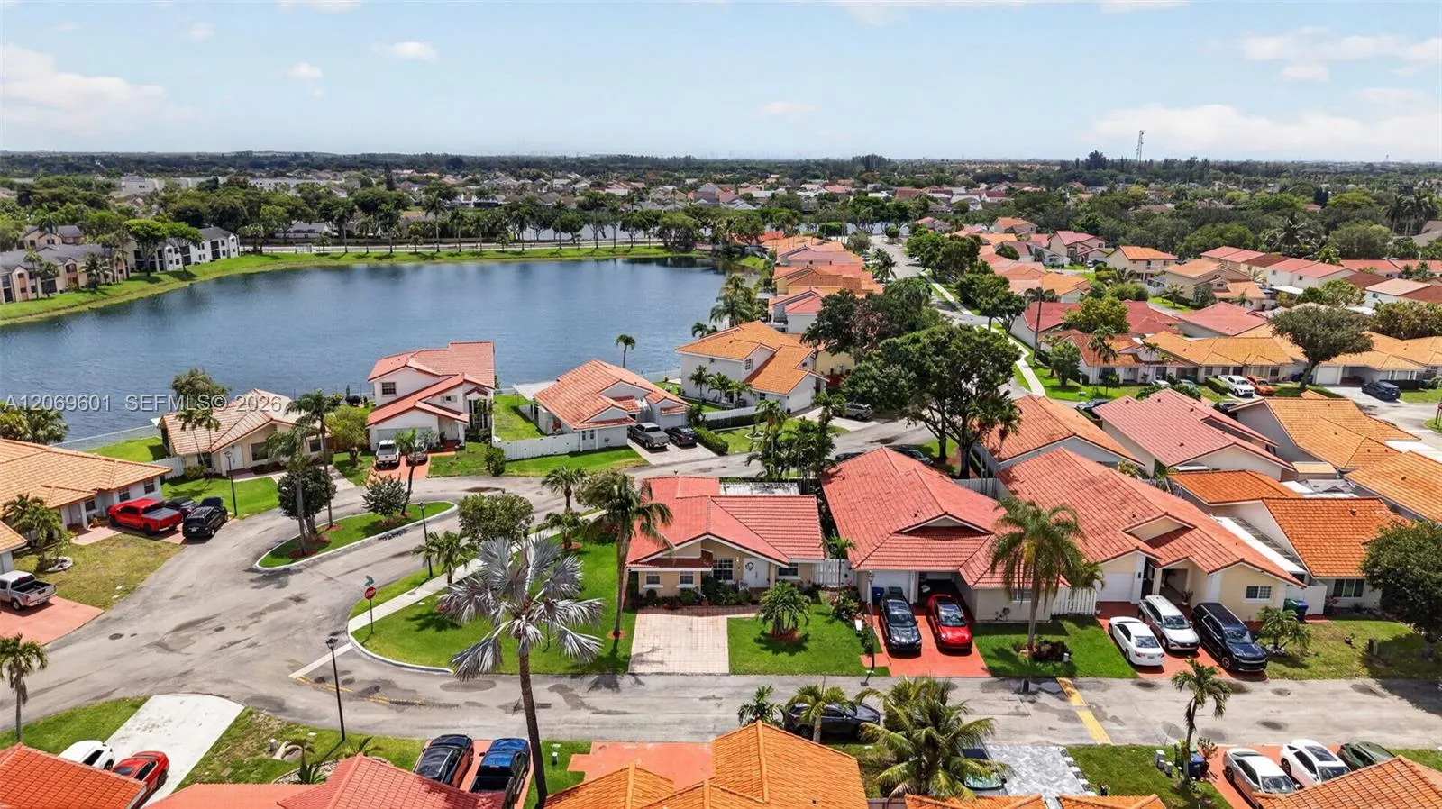 En Venta 18847 NW 83rd Place, Hialeah, FL 33015, Hialeah, FL 33015