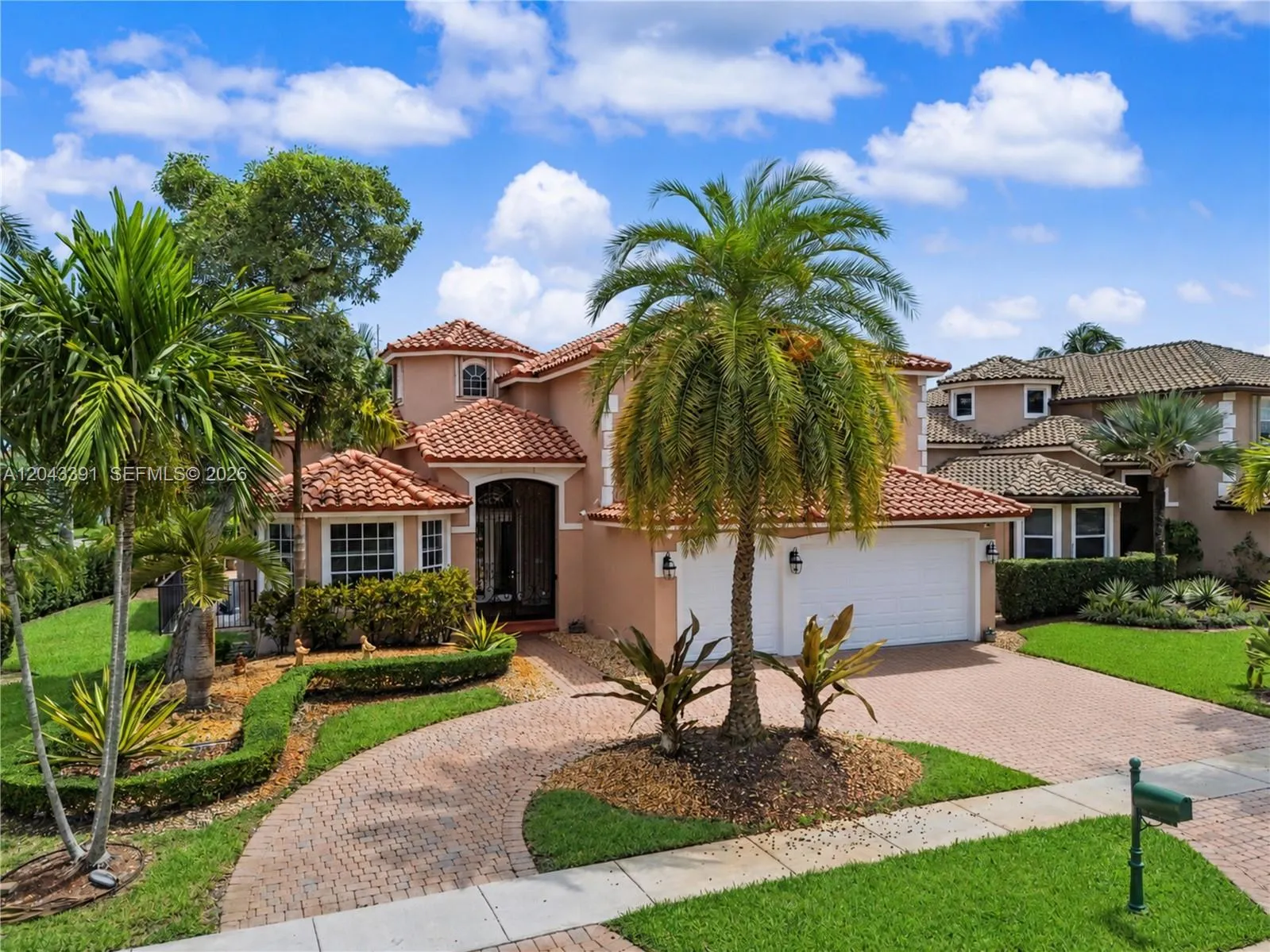 Foto de propiedad en 18900 SW 32nd Court, Miramar, FL 33029 Miramar con MLS# 