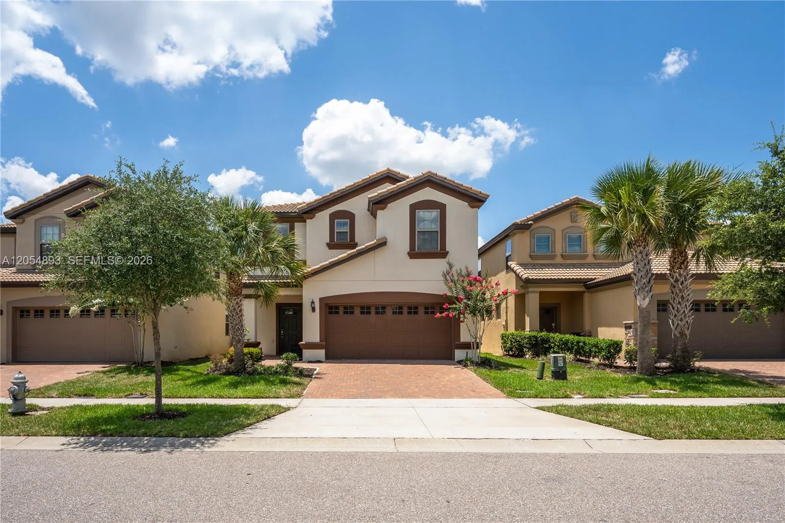 Foto de propiedad en 1892 Gobi Drive, Kissimmee, FL 34747 Kissimmee con MLS# 