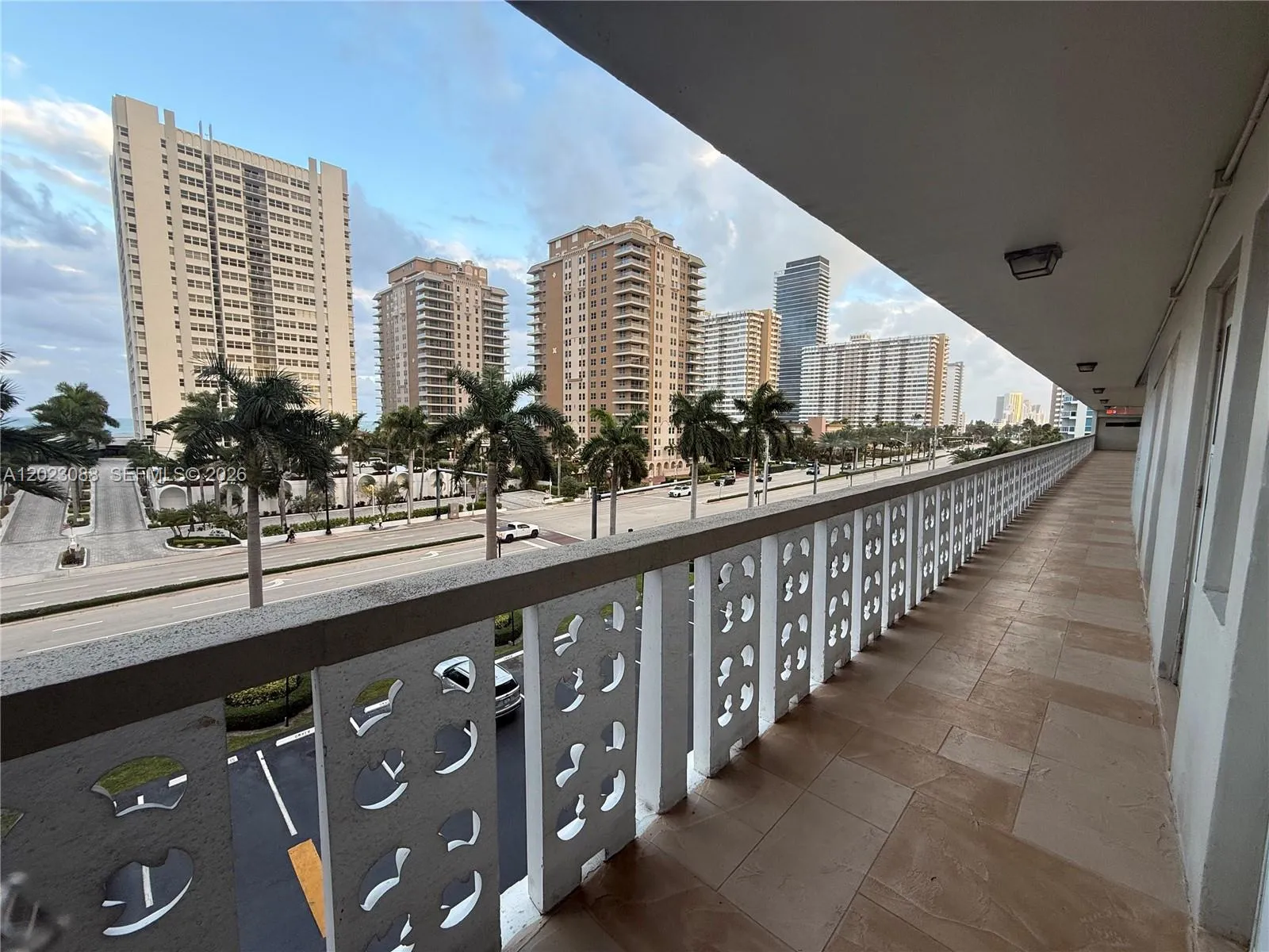 Vendido 1893 S Ocean Drive 506, Hallandale Beach, FL 33009, Hallandale Beach, FL 33009