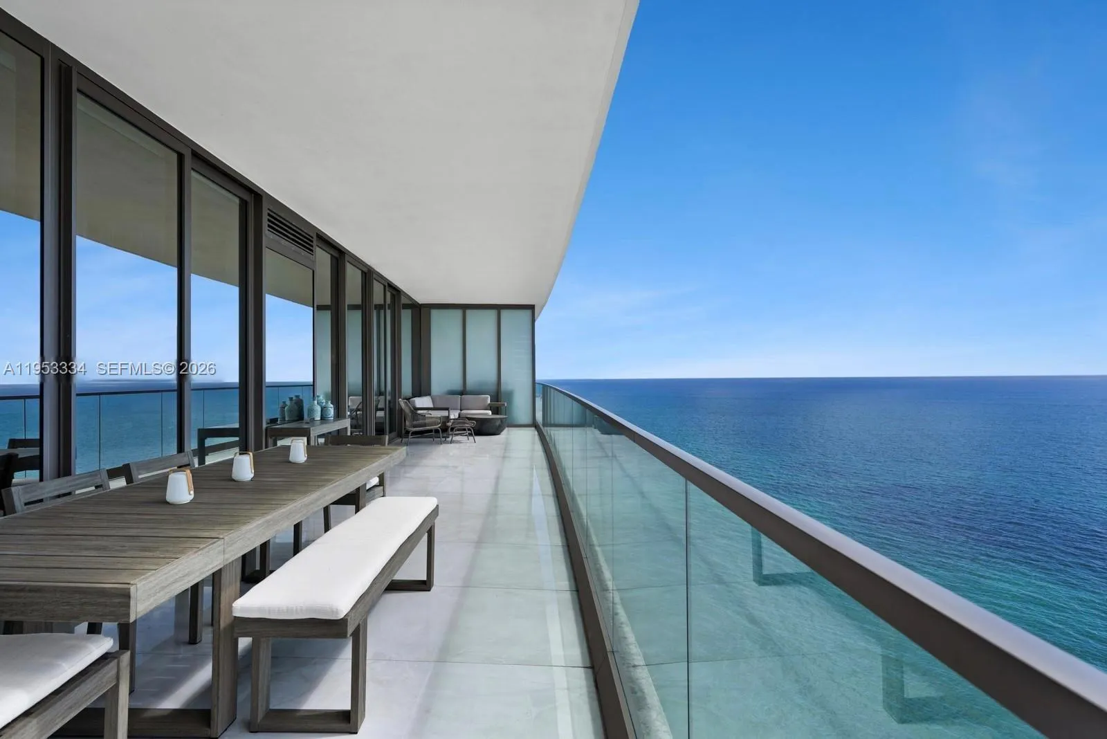 Foto de propiedad en 18975 Collins Avenue 2101, Sunny Isles Beach, FL 33160 Sunny Isles Beach con MLS# 