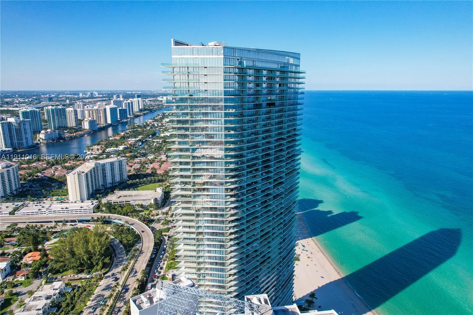 Foto de propiedad en 18975 Collins Avenue 4605, Sunny Isles Beach, FL 33160 Sunny Isles Beach con MLS# 