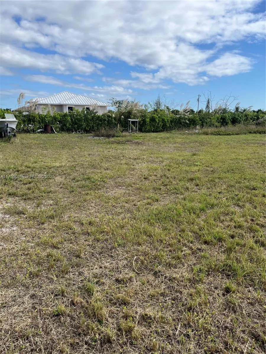 Foto de propiedad en 189xx SW 354, Florida City, FL 33034 Florida City con MLS# 