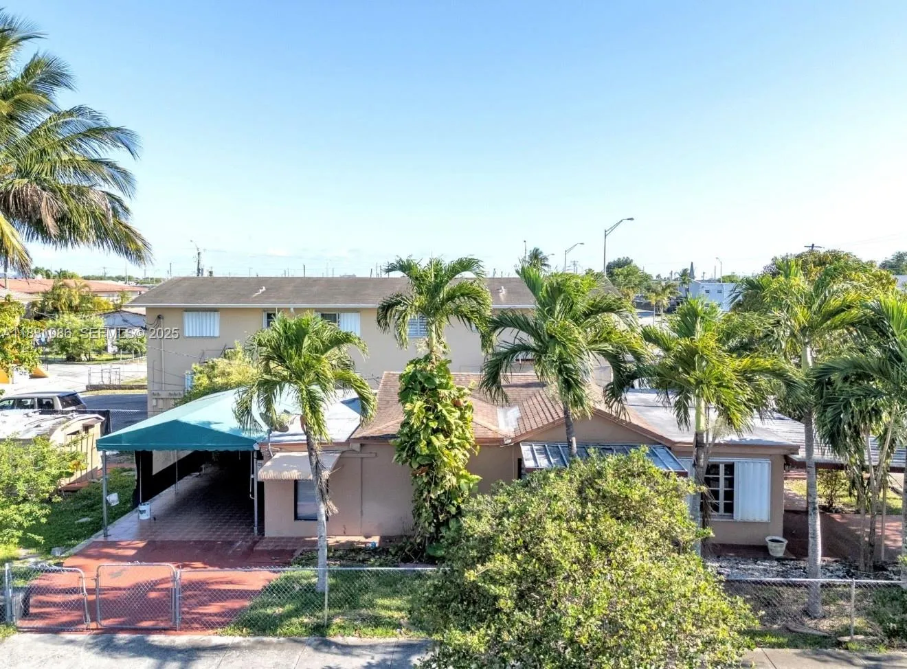 Foto de propiedad en 190 W 27th Street, Hialeah, FL 33010 Hialeah con MLS# 