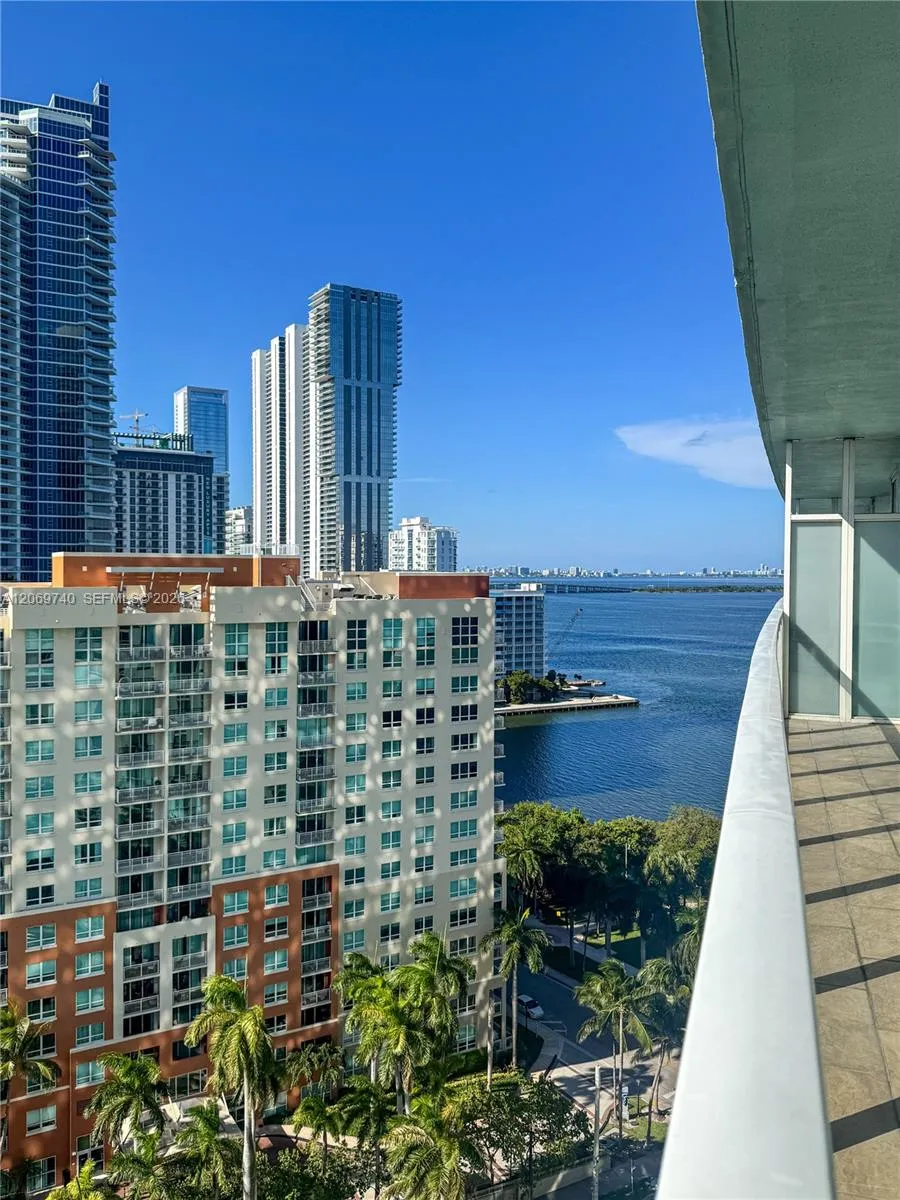 Foto de propiedad en 1900 N Bayshore Drive 1618, Miami, FL 33132 Miami con MLS#
