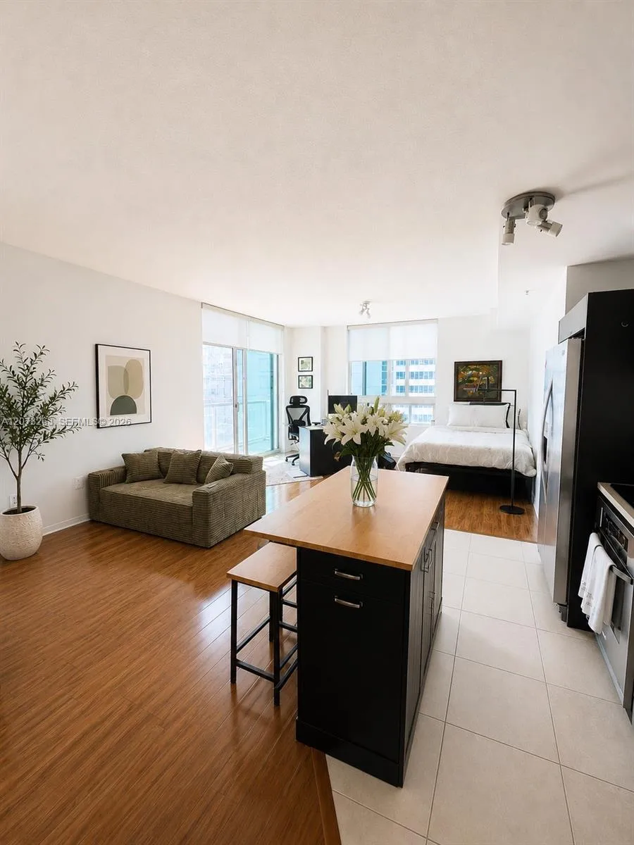 En Venta 1900 N Bayshore Drive 3005, Miami, FL 33132, Miami, FL 33132