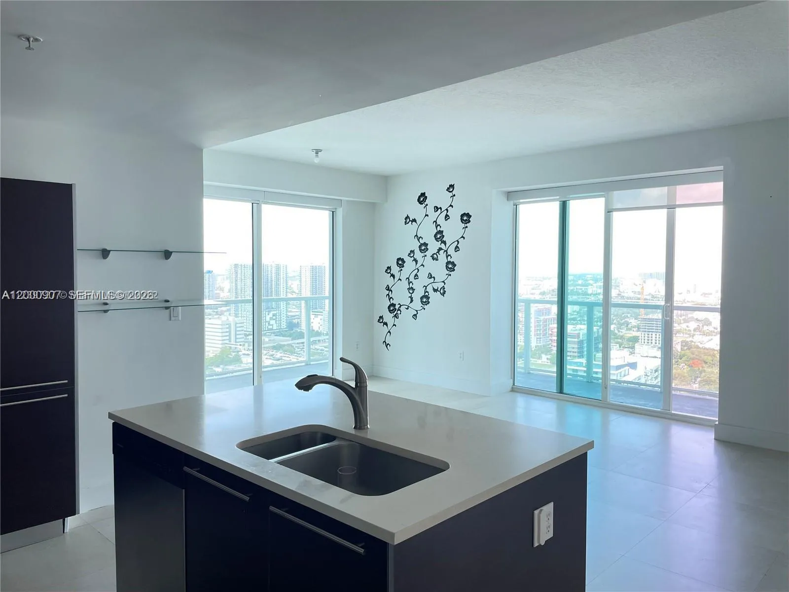 Foto de propiedad en 1900 N Bayshore Drive 3311, Miami, FL 33132 Miami con MLS#