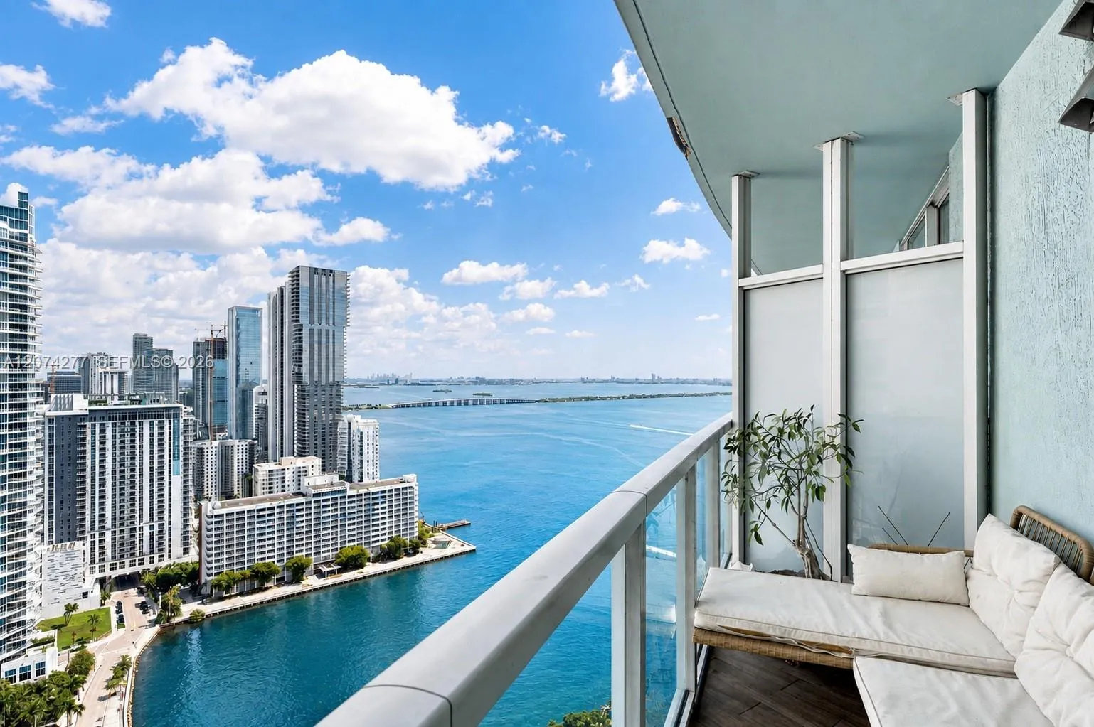 Foto de propiedad en 1900 N Bayshore Drive 3508, Miami, FL 33132 Miami con MLS#