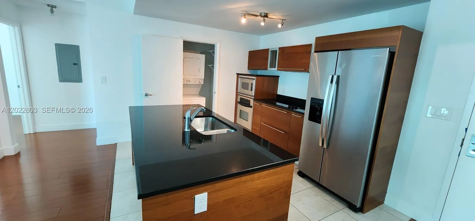 Foto de propiedad en 1900 N Bayshore Drive 3717, Miami, FL 33132 Miami con MLS#