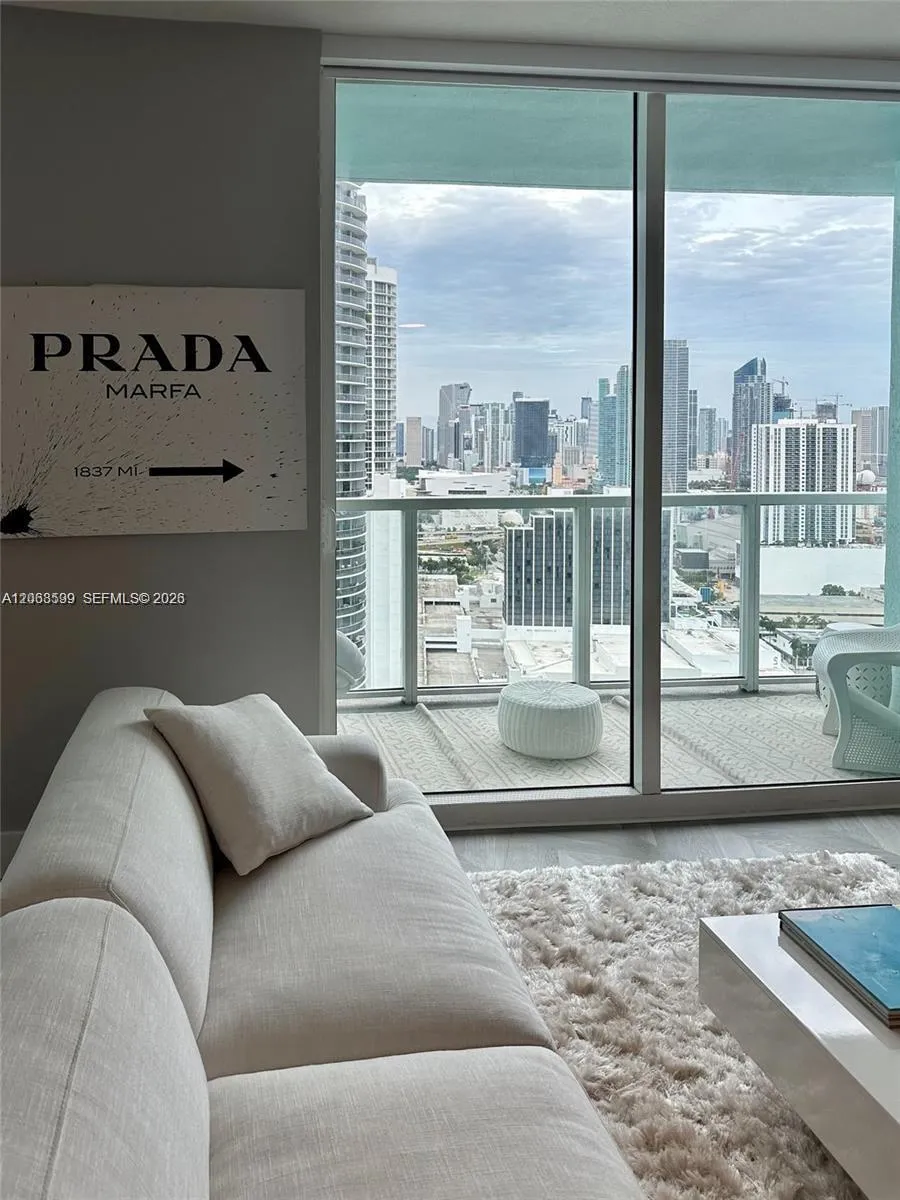 Foto de propiedad en 1900 N Bayshore Drive 3919, Miami, FL 33132 Miami con MLS#
