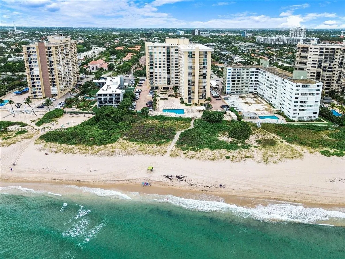 Foto de propiedad en 1900 S Ocean Boulevard 11T, Lauderdale-By-The-Sea, FL 33062 Lauderdale-By-The-Sea con MLS# 