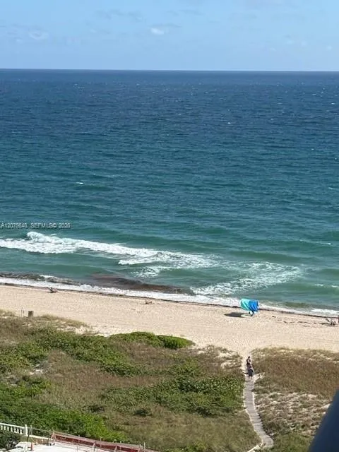 Foto de propiedad en 1900 S Ocean Boulevard 14L, Lauderdale-By-The-Sea, FL 33062 Lauderdale-By-The-Sea con MLS# 