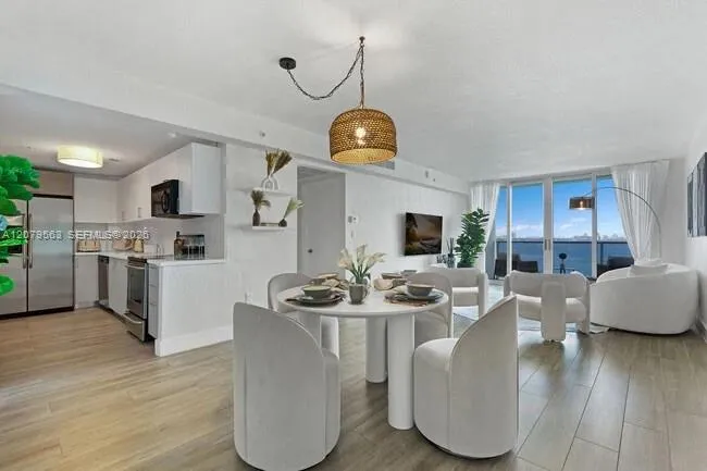 Foto de propiedad en 1900 S Treasure Drive 5S, North Bay Village, FL 33141 North Bay Village con MLS# 