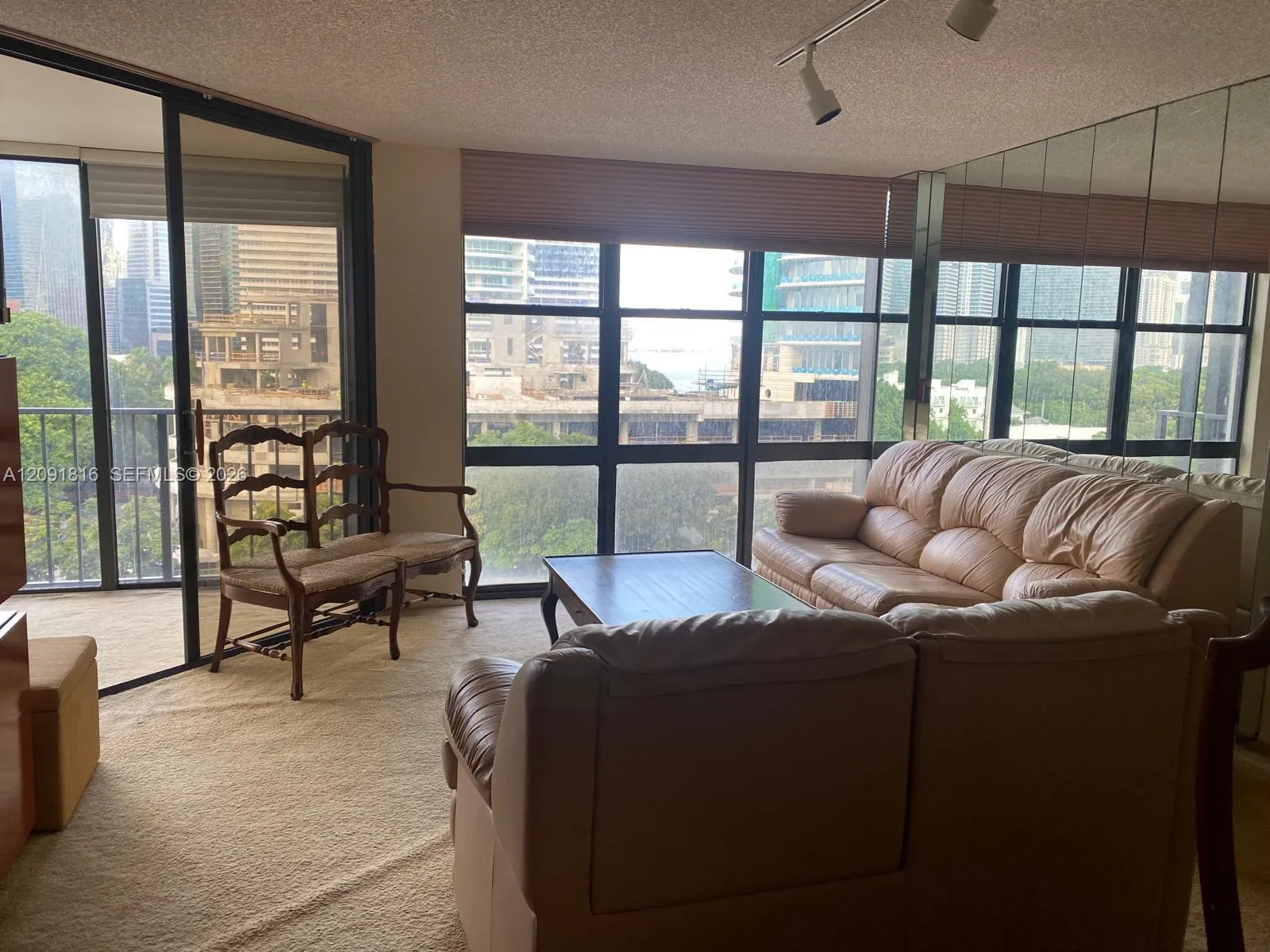 En Renta 1901 Brickell Avenue B1010, Miami, FL 33129, Miami, FL 33129