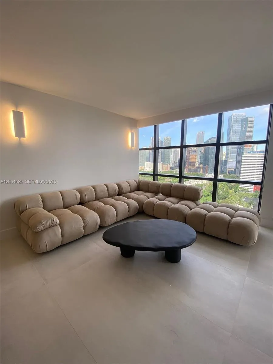 En Renta 1901 Brickell Avenue B2411, Miami, FL 33129, Miami, FL 33129