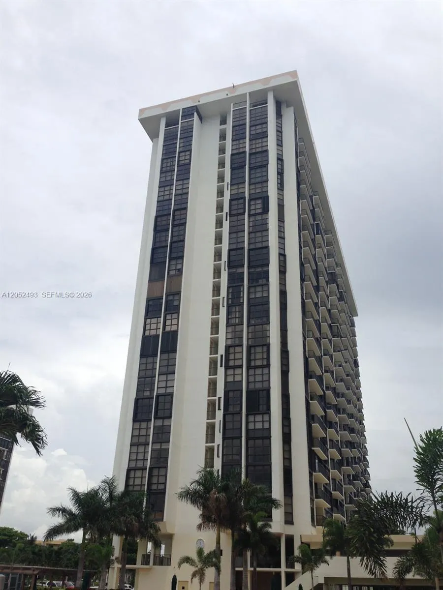 Foto de propiedad en 1901 Brickell Avenue B504, Miami, FL 33129 Miami con MLS# 