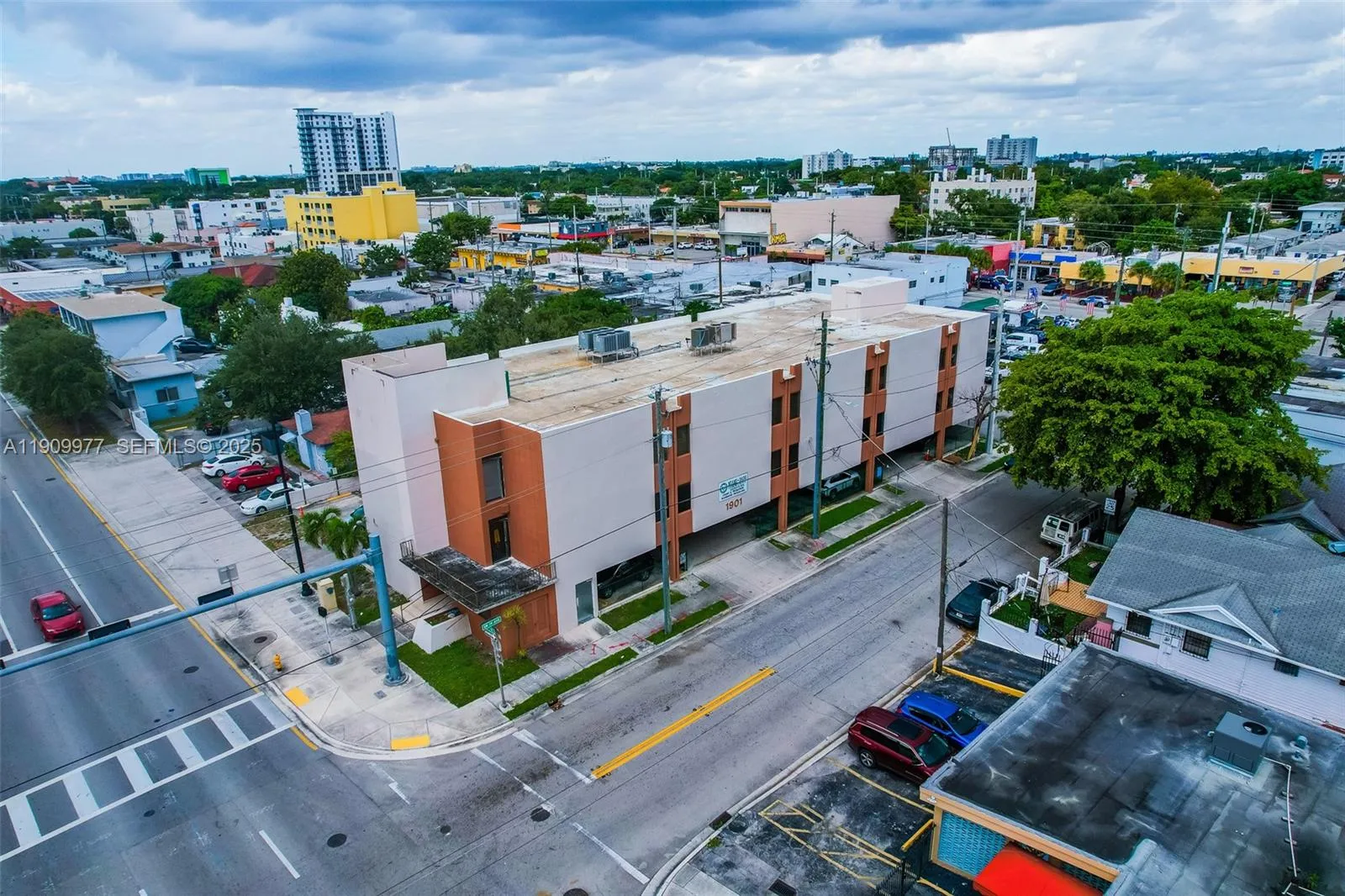 En Renta 1901 SW 1st Street, Miami, FL 33135, Miami, FL 33135