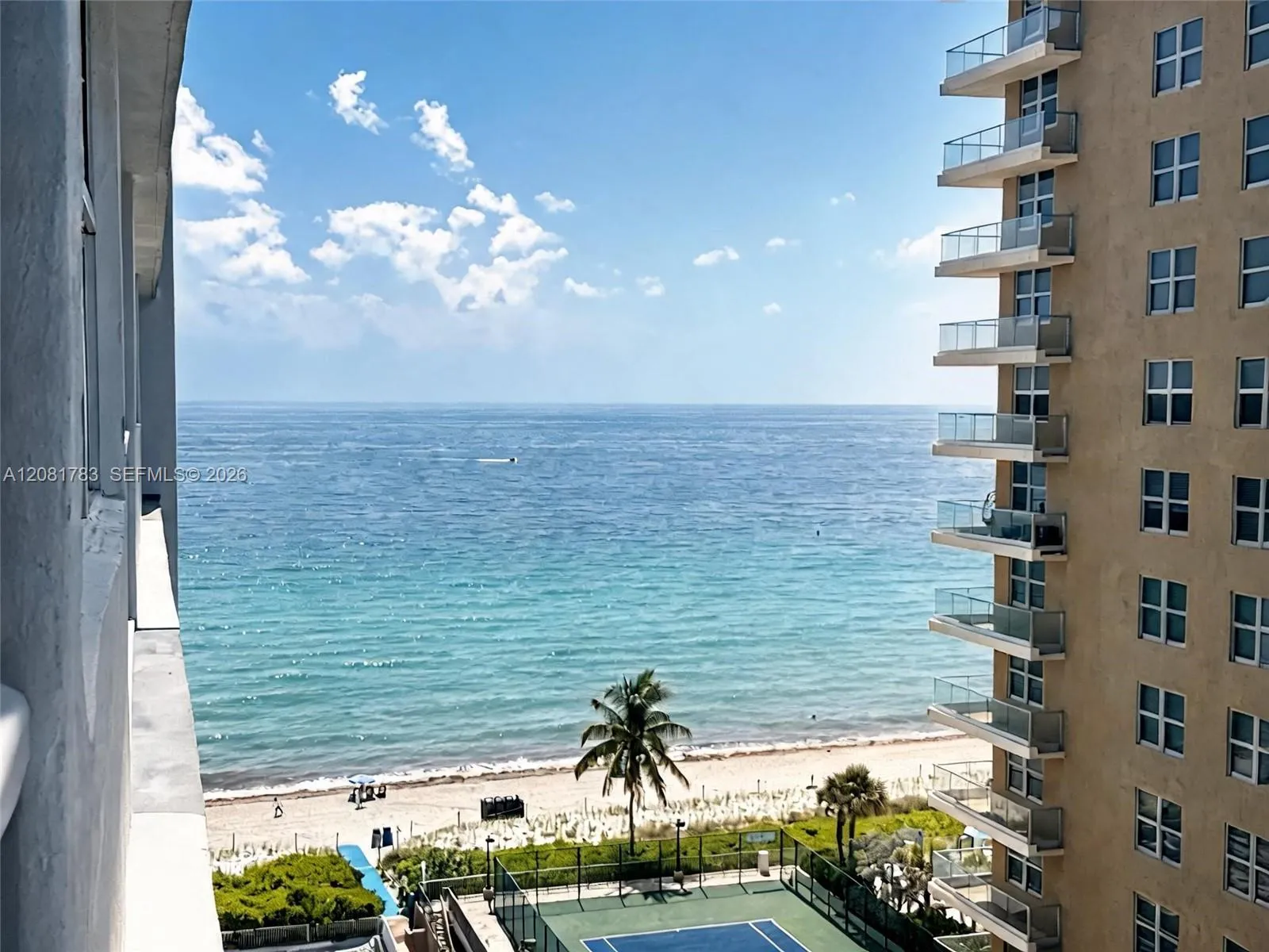Foto de propiedad en 1904 S Ocean Drive 1206, Hallandale Beach, FL 33009 Hallandale Beach con MLS# 