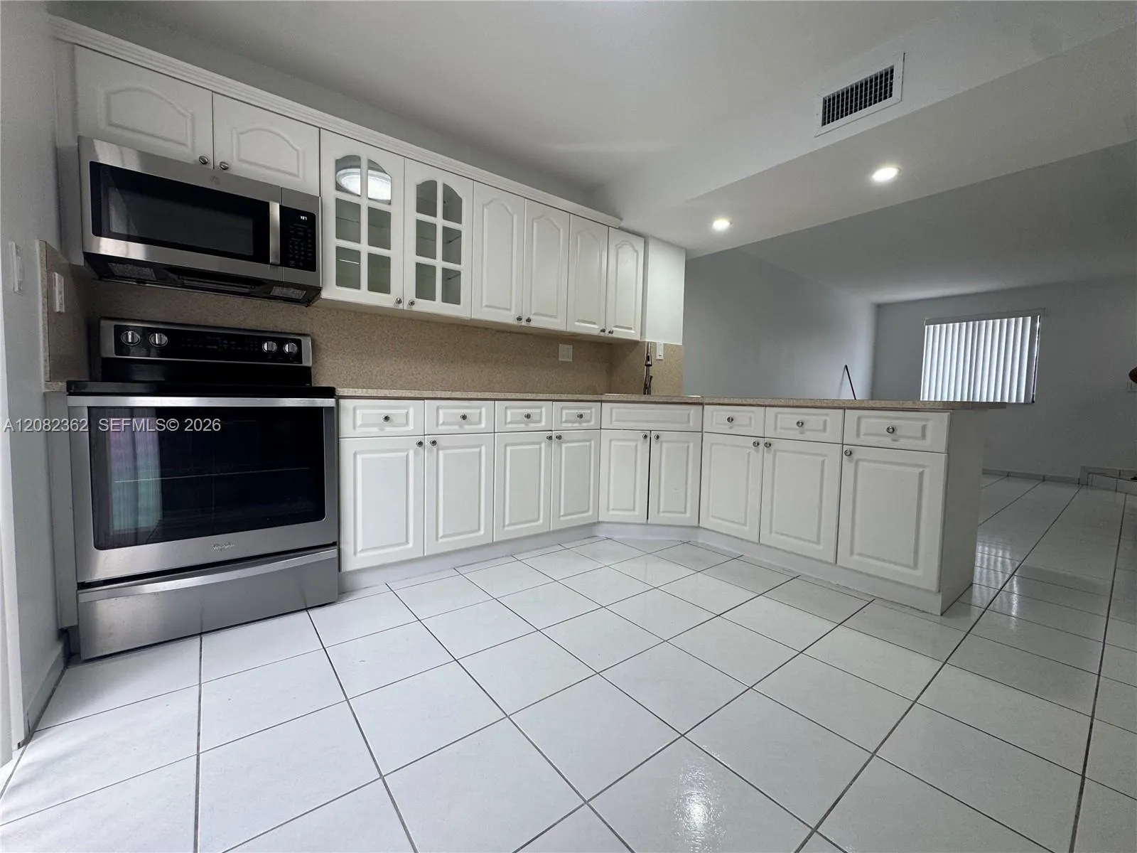 Foto de propiedad en 1907 SW 107th Avenue 807, Miami, FL 33165 Miami con MLS# 